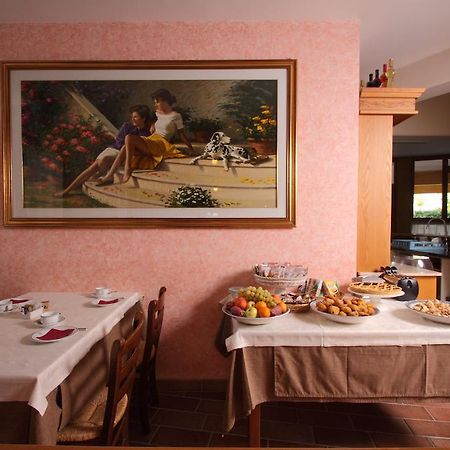 Hotel Ristorante La Bilancia Loreto Aprutino Eksteriør bilde