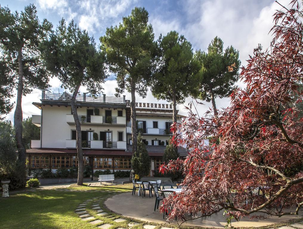 Hotel Ristorante La Bilancia Loreto Aprutino Eksteriør bilde