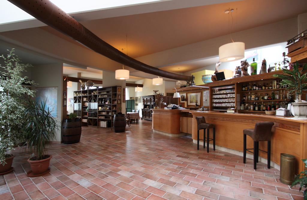 Hotel Ristorante La Bilancia Loreto Aprutino Eksteriør bilde